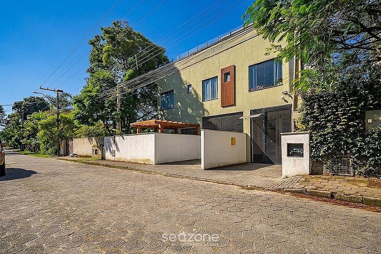 Apto. Bem localizado c/ Garagem SPUB0104