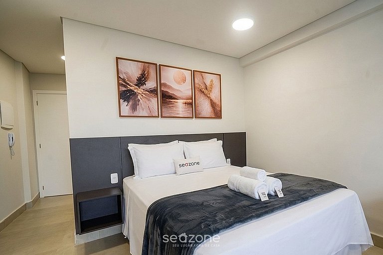 Studio em Cond. c/ Piscina e Vista Cid. MSU0405