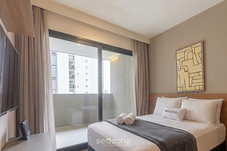 Studio em Cond. c/ Piscina e Vista Cid. OPL0909