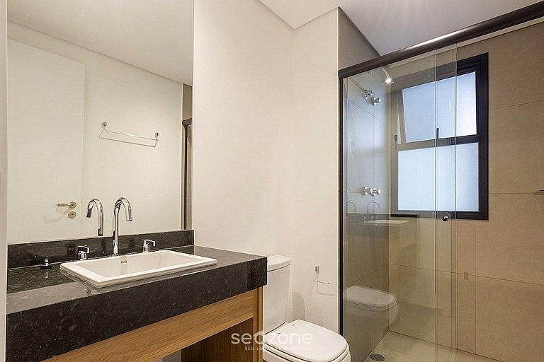 Studio em Cond. c/ Piscina e Vista Cid. OPL0909
