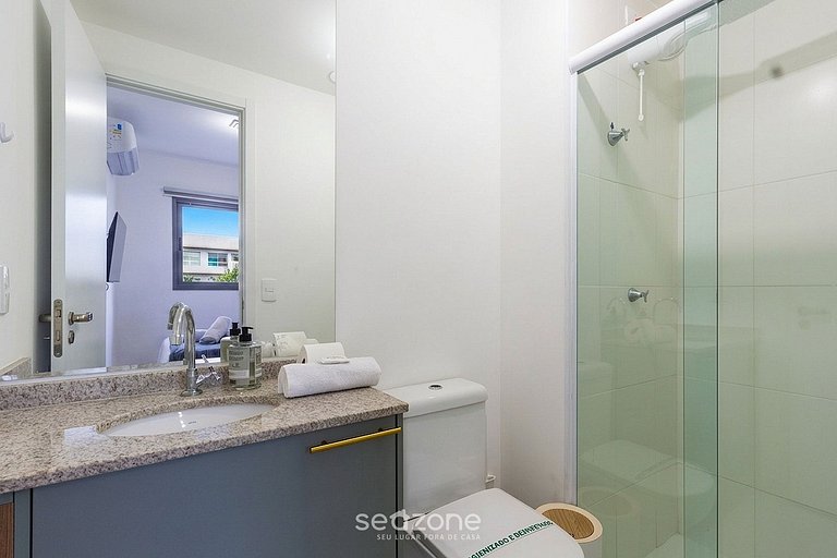 Apto. c/ Balcón, Vista Ciudad en Condo. NVA2217