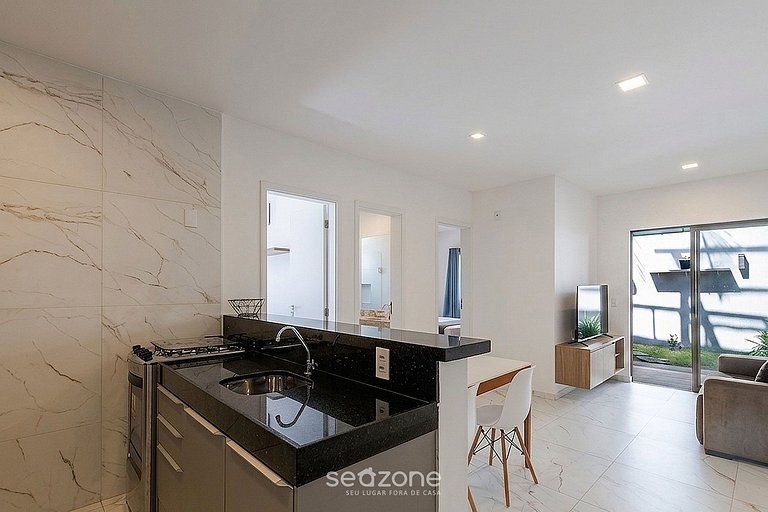 Apto. em Cond. c/ Piscina e Vista Cid. DVO0101