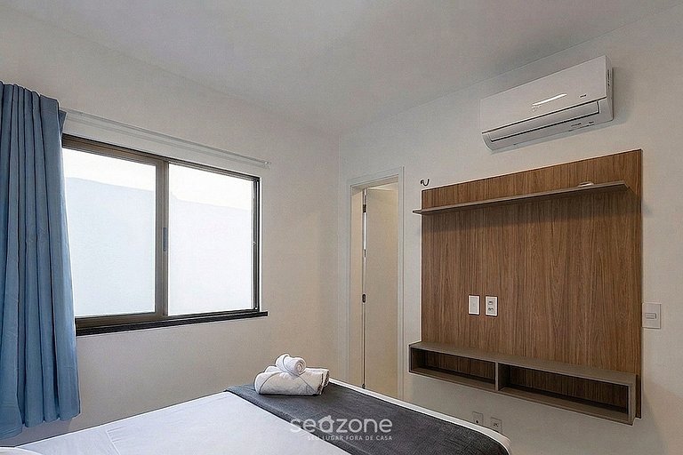 Apto. em Cond. c/ Piscina e Vista Cid. DVO0101