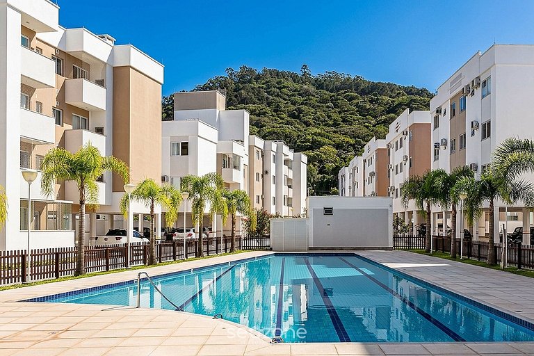 Apto. en Condo. c/ Piscina y Parr. RPC0208