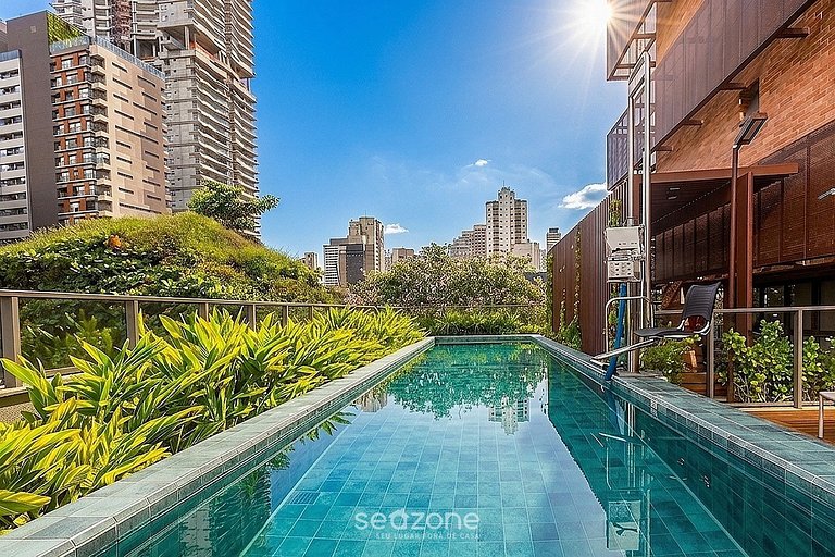 Studio c/ Varanda em Cond. c/ Piscina AIM0406