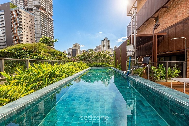Studio c/ Varanda em Cond. c/ Piscina AIM0406