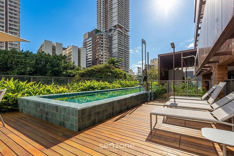 Apto. c/ Balcón en Condo. c/ Piscina AIM0406