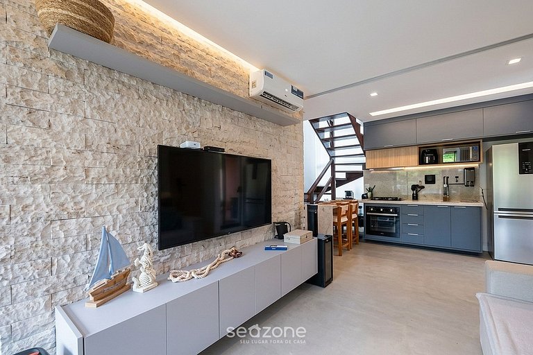Casa em Cond. c/ Piscina e Churrasq. DLR0023