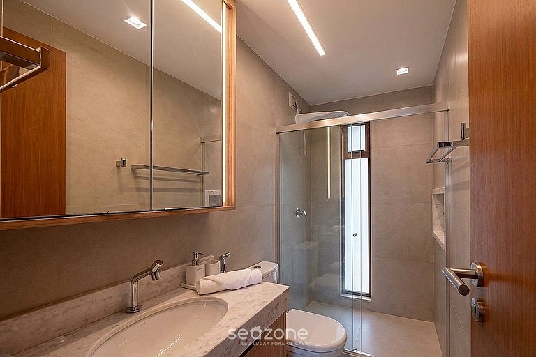Casa en Condo. c/ Piscina y parr. priv. DLR0023