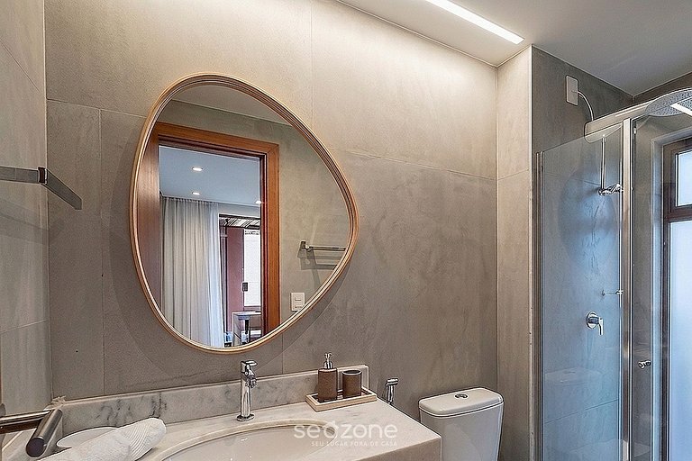 Casa em Cond. c/ Piscina e Churrasq. DLR0023