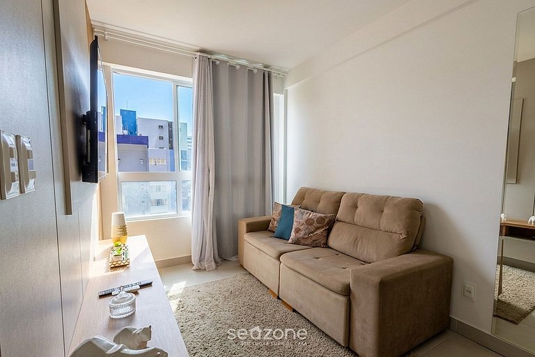 Apto. em Cond. c/ Piscina e Vista Cid. PAB0506