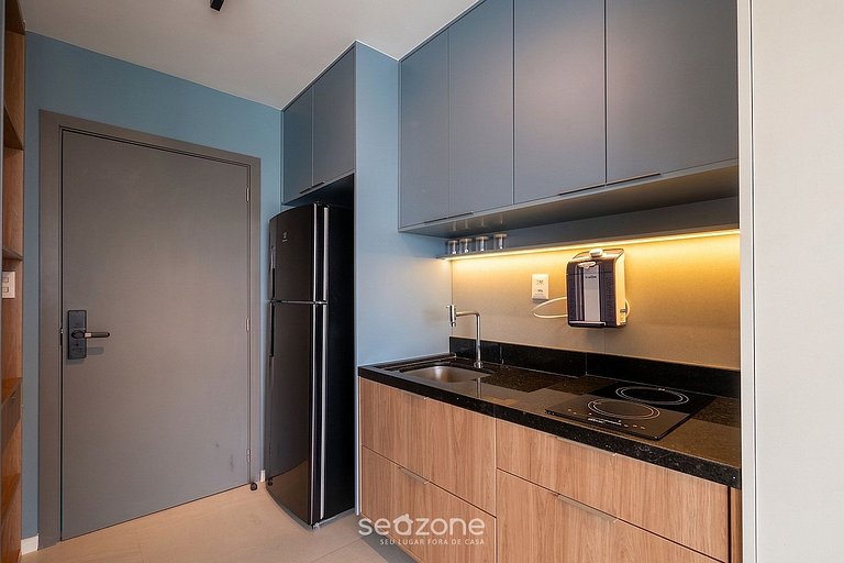 Studio em Cond. c/ Piscina e Vista Mar BEA1509