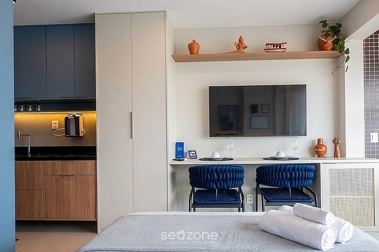 Studio em Cond. c/ Piscina e Vista Mar BEA1509