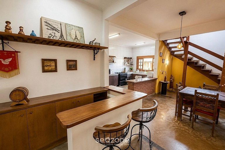 Casa c/ Piscina priv. e Varanda em Piri. NFA0013