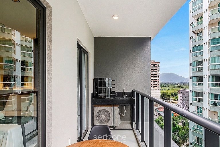 Studio em Cond. c/ Piscina e Vista Cid. FFS0704