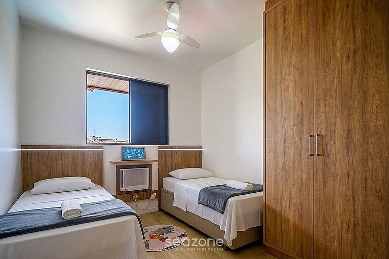 Apto. em Cond. c/ Piscina e Vista Cid. COI0301