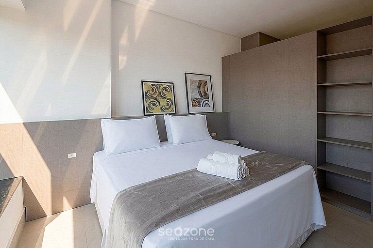Studio em Cond. c/ Piscina e Vista Cid. VEO0507