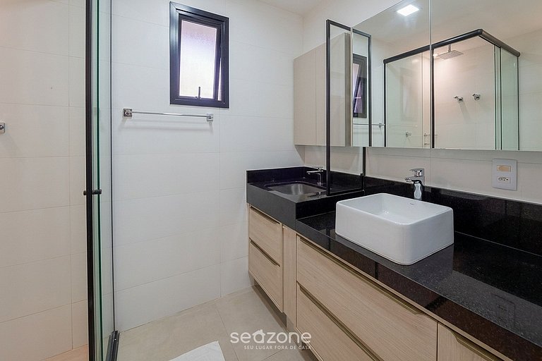 Studio em Cond. c/ Piscina e Vista Cid. VEO0507