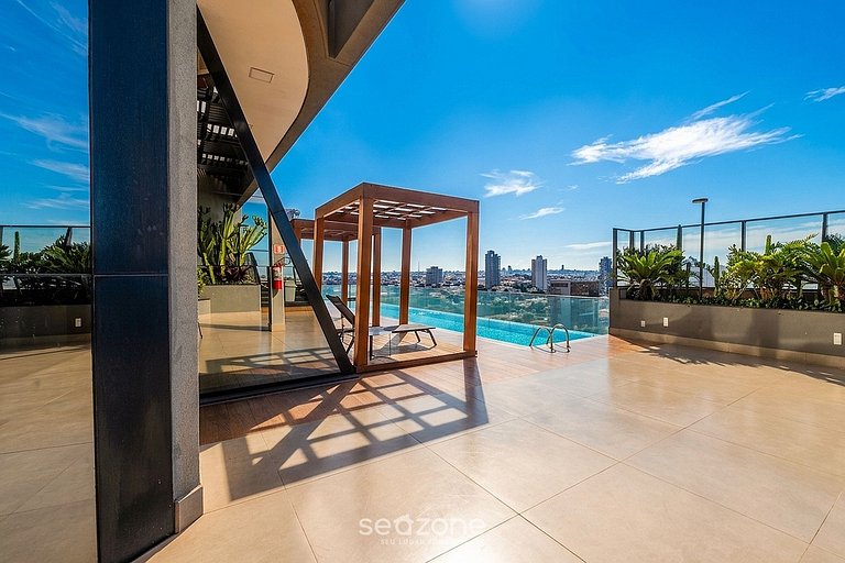 Studio em Cond. c/ Piscina e Vista Cid. VEO0507