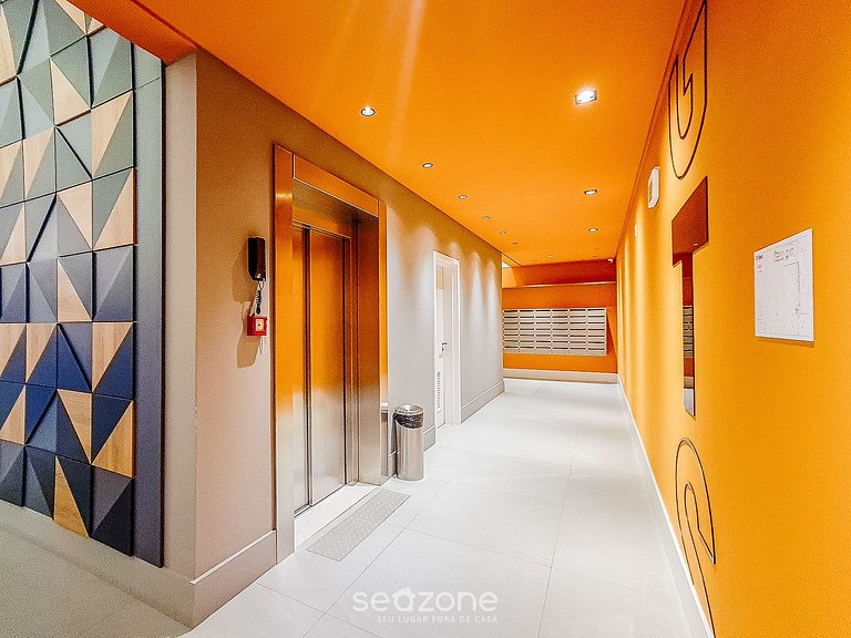Apto. em Cond. c/ Piscina e Vista Cid. SSL0114