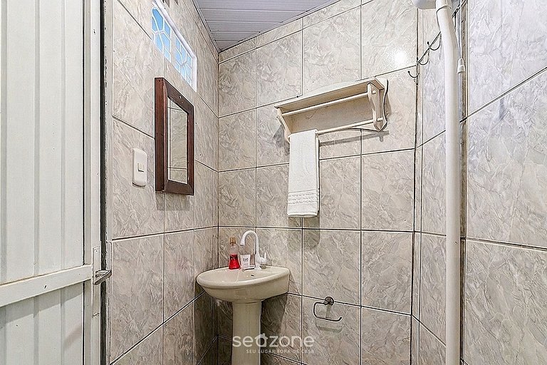 Casa c/ Churrasq. e Vista Cid. prox. Praia EKU0765
