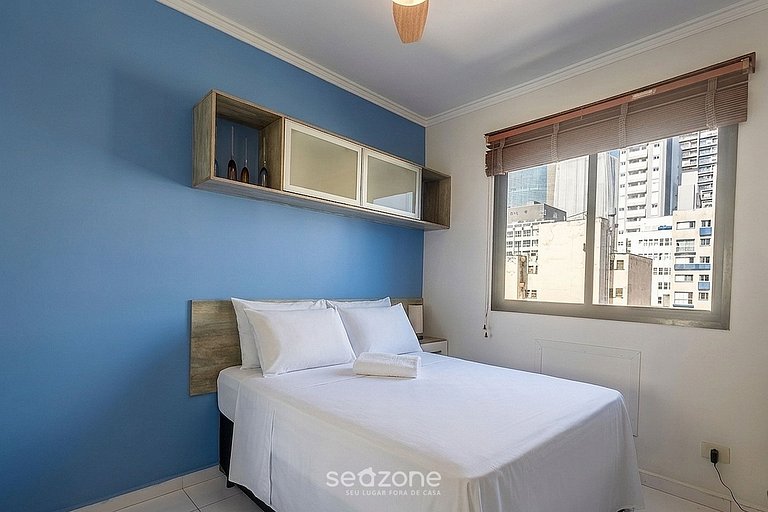 Studio em Cond. c/ Piscina e Vista Cid. LII0089