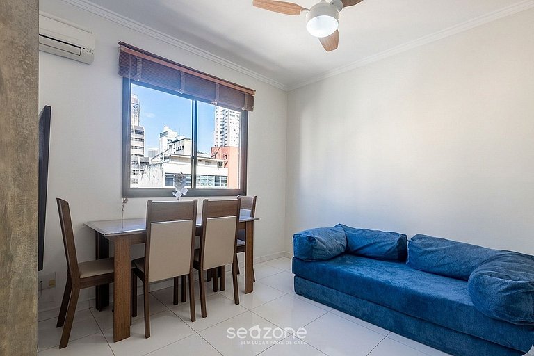 Studio em Cond. c/ Piscina e Vista Cid. LII0089