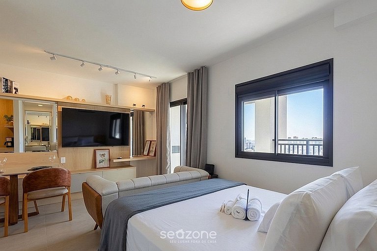 Studio em Cond. c/ Piscina e Vista Cid. SRU3609
