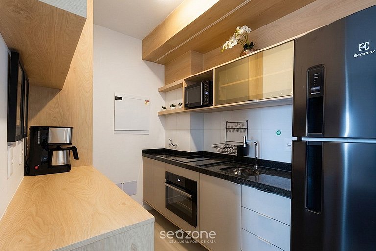Studio em Cond. c/ Piscina e Vista Cid. SRU3609