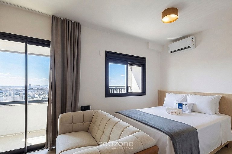 Studio em Cond. c/ Piscina e Vista Cid. SRU3609