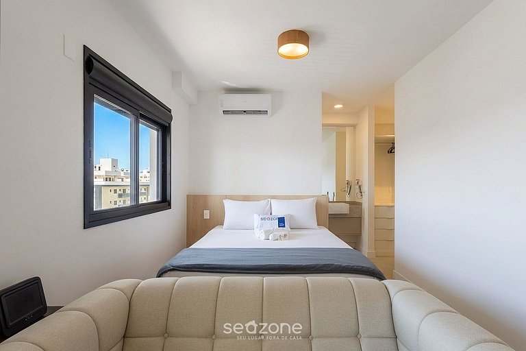 Studio em Cond. c/ Piscina e Vista Cid. SRU3609