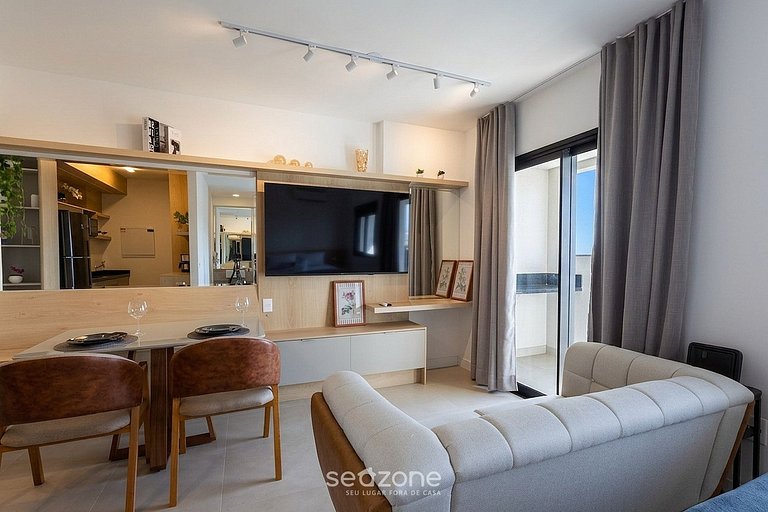 Studio em Cond. c/ Piscina e Vista Cid. SRU3609