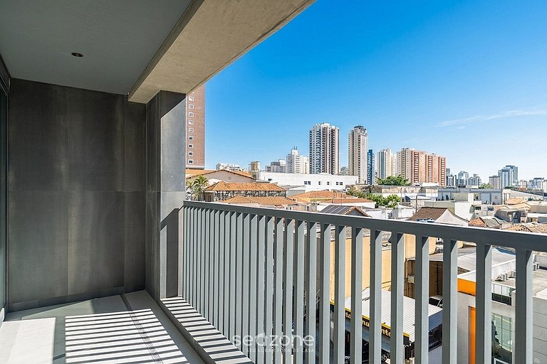 Conforto Bem localizado c/ Varanda  SIG1110