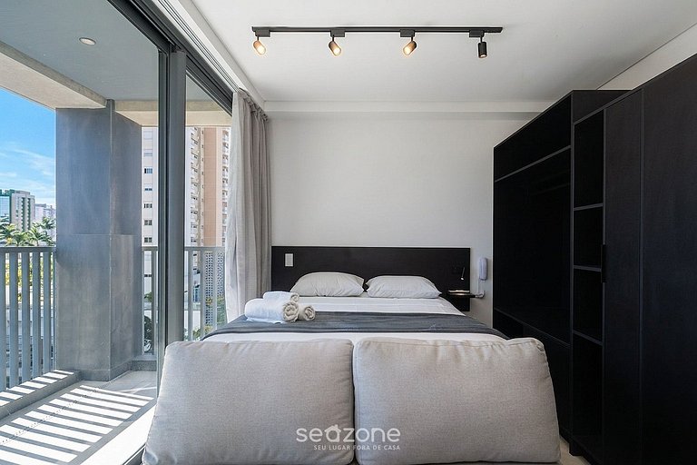 Conforto Bem localizado c/ Varanda  SIG1110