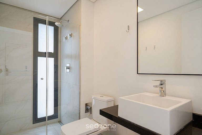 Conforto Bem localizado c/ Varanda  SIG1110