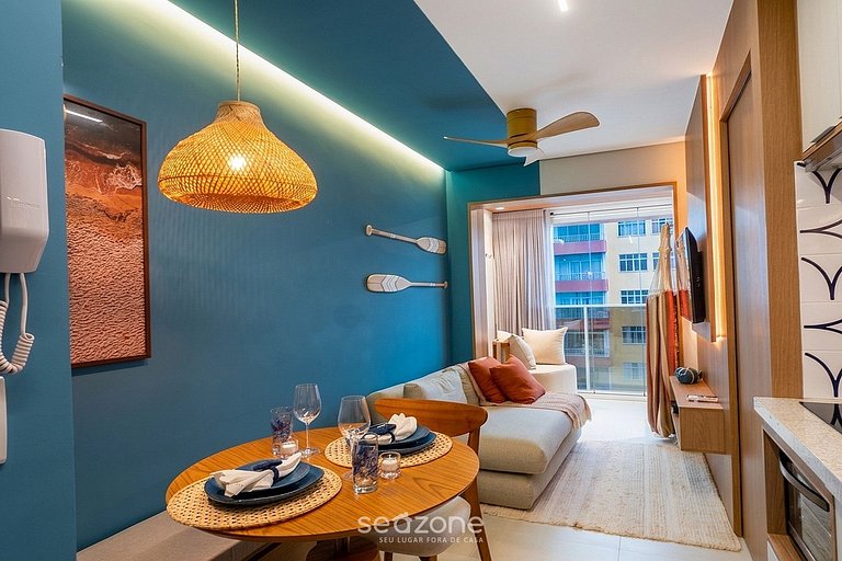 Apto. c/ Balcón en Condo. c/ Piscina SAA0302