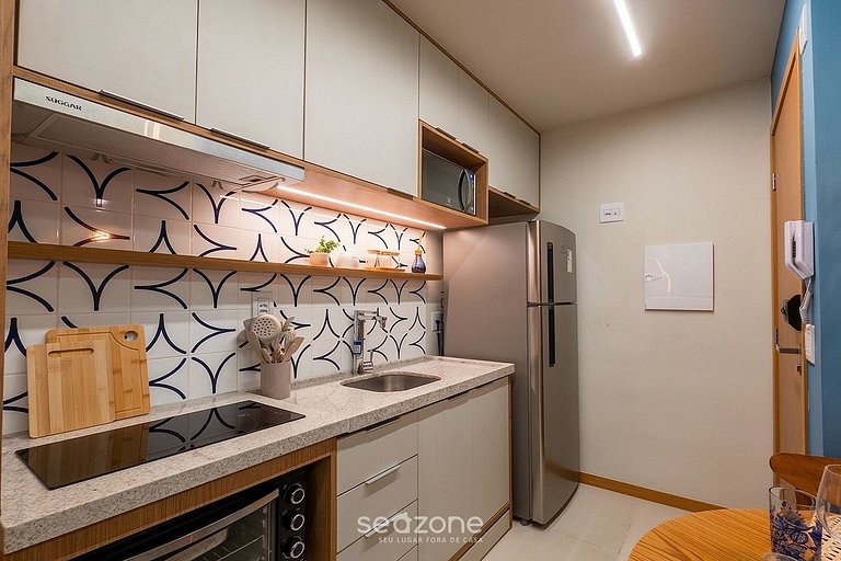 Studio c/ Varanda em Cond. c/ Piscina SAA0302