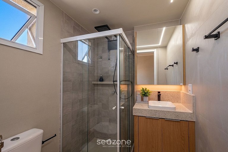 Studio c/ Varanda em Cond. c/ Piscina SAA0302