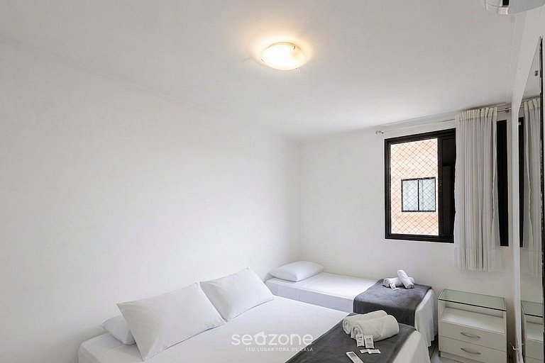 Apto. em Cond. c/ Piscina e Vista Cid. NTV0212