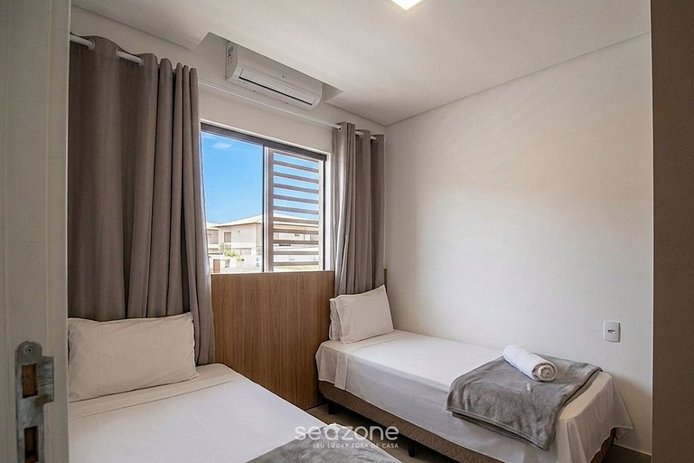 Apto em Cond. c/ Piscina e Churrasq. BIP70006