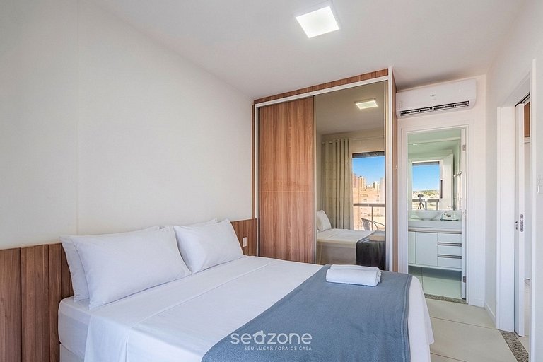 Apto. em Cond. c/ Piscina e Vista Cid. BLB1003