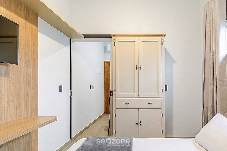 Studio c/ Ar cond. e Vista Cid. OBO0001