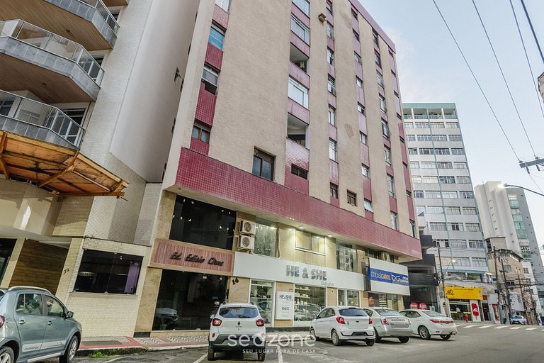 Apto. em Cond. a 240m da Praia Castan. EEC0803