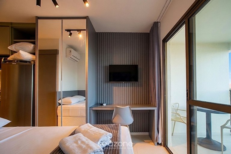 Studio em Cond. c/ Piscina e Vista Mar SCR0316