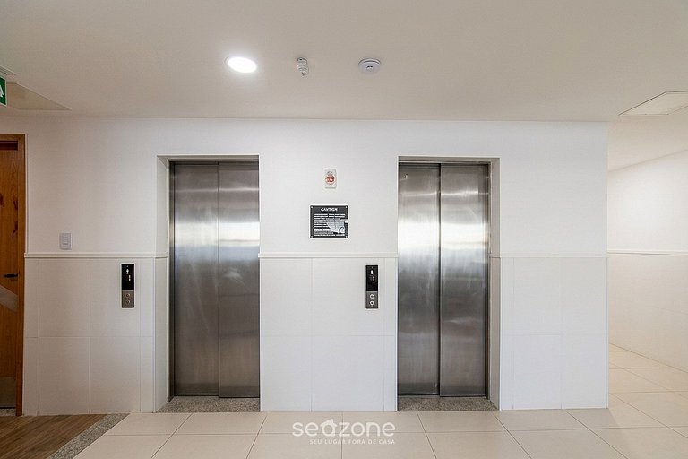 Studio em Cond. c/ Piscina e Vista Mar SCR0316