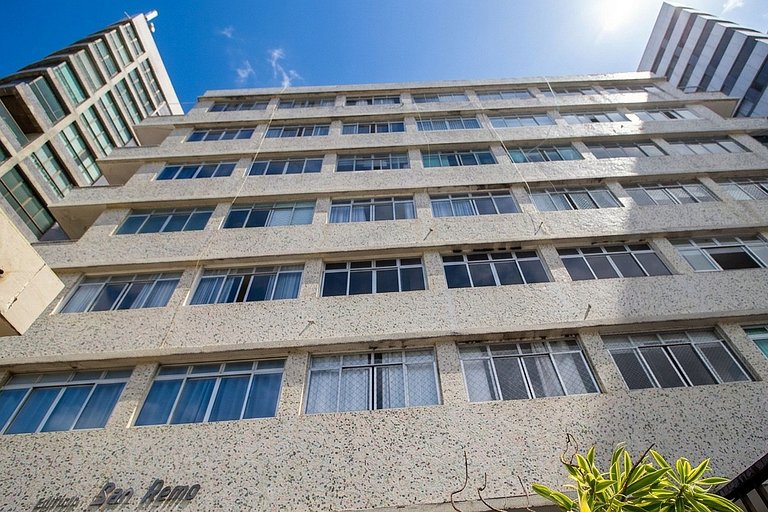 Apto. en Condo. c/ parr. y Vista Mar BVM0510