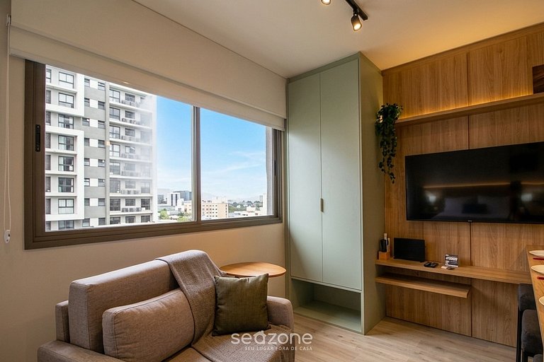 Studio em Cond. c/ Piscina e Vista Cid. MCP0708