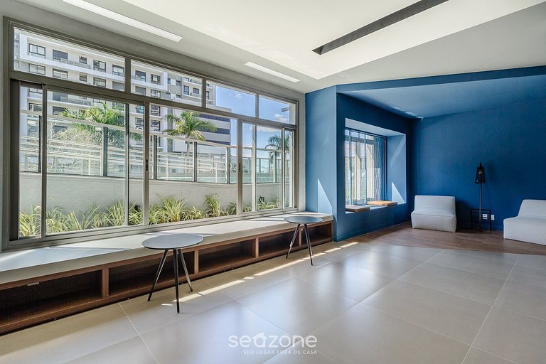 Studio em Cond. c/ Piscina e Vista Cid. MCP0708