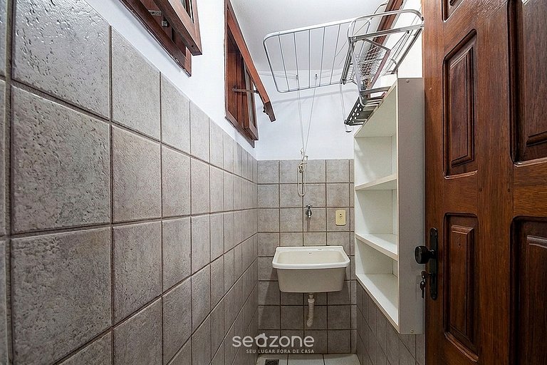 Apto. en Condo. c/ Piscina y parr. GDN0620