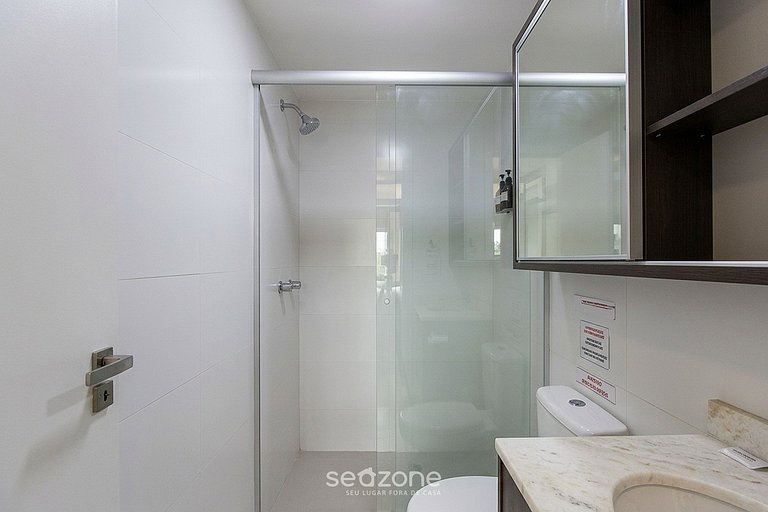 Apto. em Cond. c/ Piscina e Terraço RPF0307